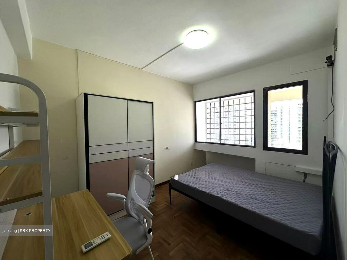 Lakepoint Condominium (D22), Condominium #521236311